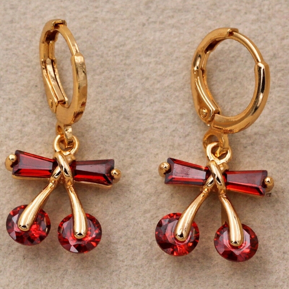18kt Gold Filled Ruby Cherry Topaz Earrings - Picture 4 of 4